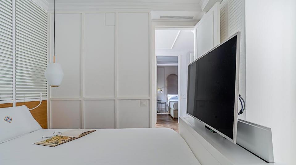 Luxury In Apartment *